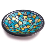 Master Keywords: Glasmosaik Schale Dekoobjekt, handgemachte Deko Bali, Fair-Trade Wohnaccessoires, Mosaik Deko türkis gold, nachhaltige Tischdeko, ethisch produzierte Glaskunst, Dekoobjekt aus Bali, irisierendes Mosaik